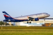 Airbus A320-214