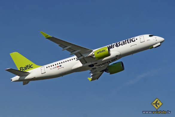 Airbus A220-300