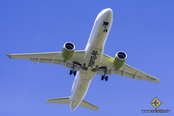 Airbus A220-300