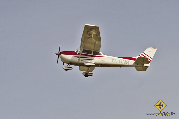 Cessna F172M