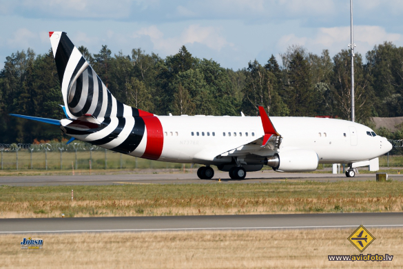 Boeing 737-7CJ BBJ