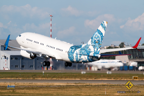 Boeing 737-7CJ BBJ