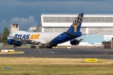 Boeing 747-87UF/SCD