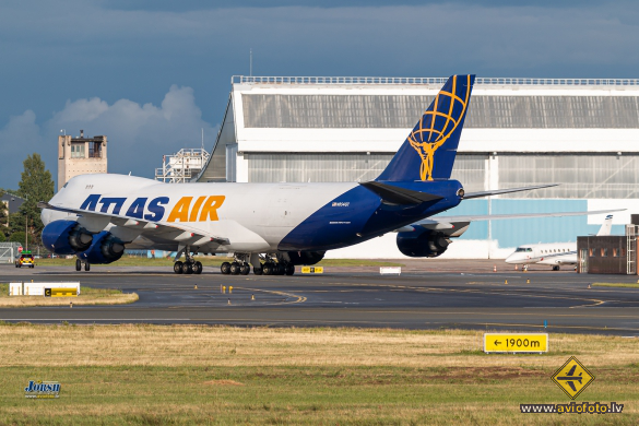 Boeing 747-87UF/SCD