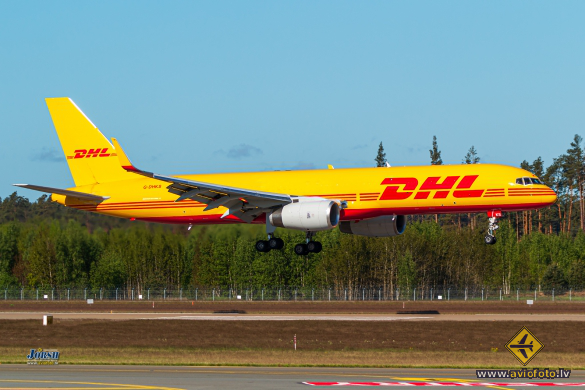 Boeing 757-223(PCF)