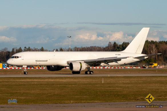 Boeing 757-222(PCF)