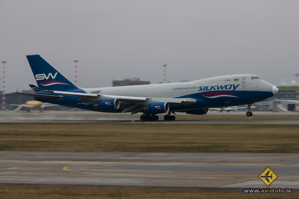 Boeing 747-4R7F/SCD