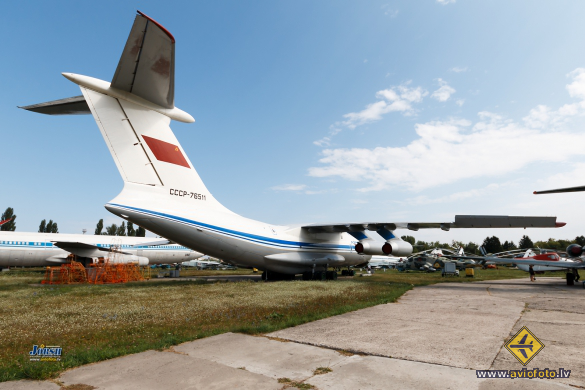 Ilyushin Il-76T