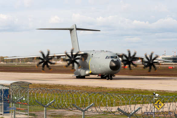 Airbus A400M-180