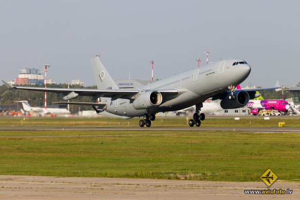Airbus A330-243MRTT