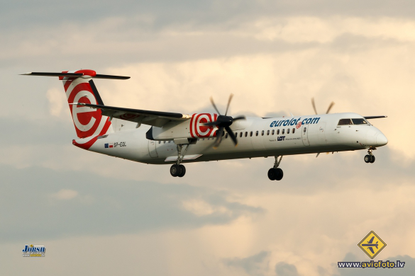 Bombardier DHC-8-402 Q400