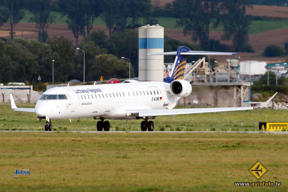 Bombardier CRJ-900ER (CL-600-2D24)