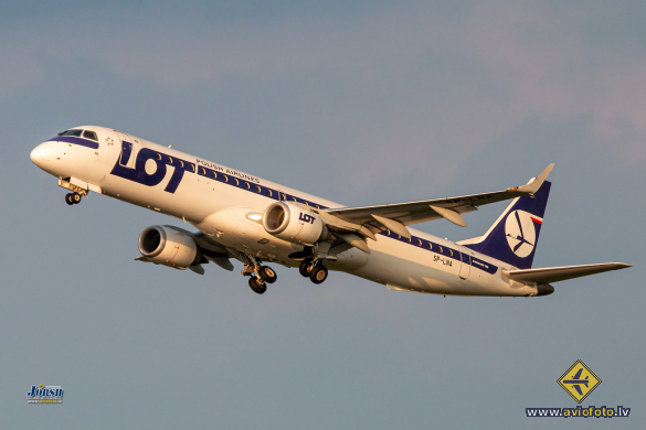 Embraer 195LR (ERJ-190-200LR)