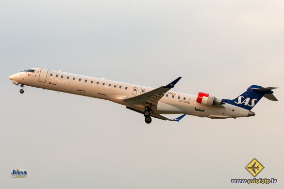 Bombardier CRJ-900ER (CL-600-2D24)