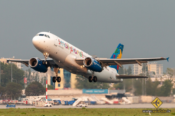 Airbus A320-233