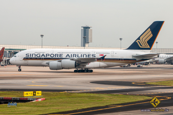 Airbus A380-841