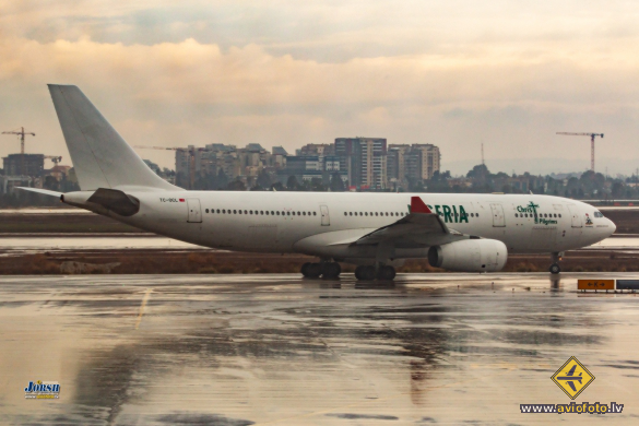 Airbus A330-243
