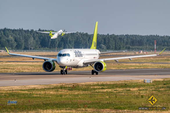 Bombardier CSeries CS300 (BD-500-1A11)