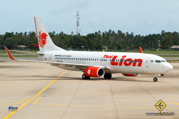 Boeing 737-8GP