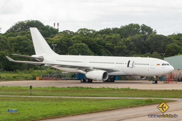 Airbus A330-243