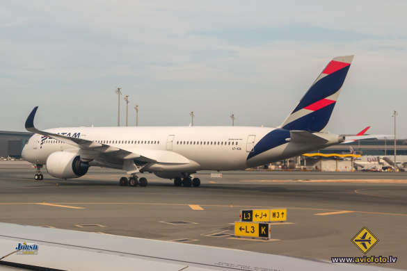 Airbus A350-941