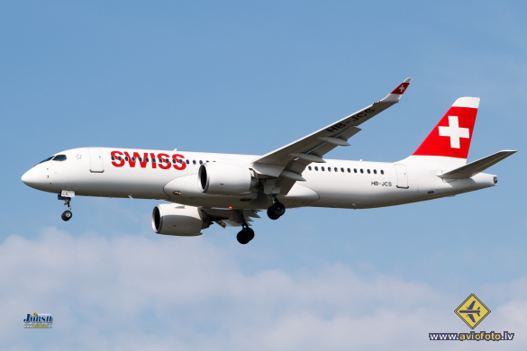 Airbus A220-300