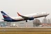 Boeing 737-8LJ