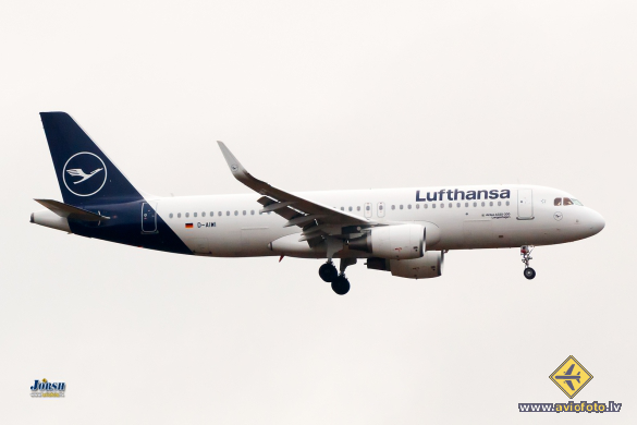 Airbus A320-214