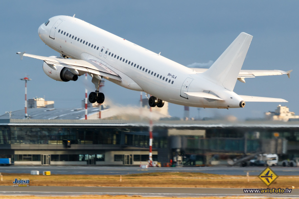 Airbus A320-214