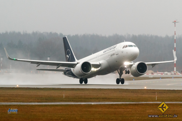 Airbus A320-271N