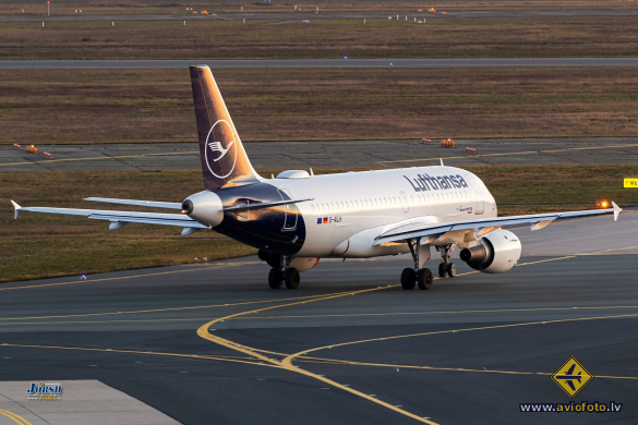 Airbus A319-114