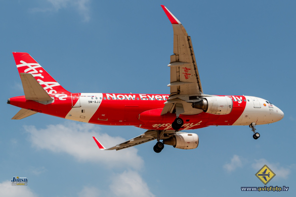 Airbus A320-216