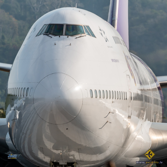 Boeing 747-4D7
