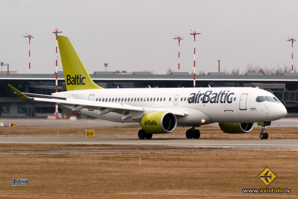 Airbus A220-300