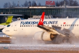 Boeing 737-8F2