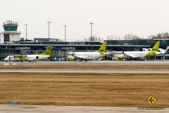 Boeing 737-36Q