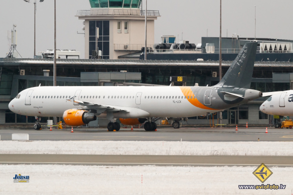 Airbus A321-211