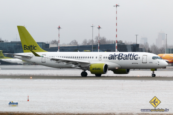 Airbus A220-300