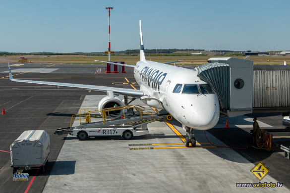 Embraer 190LR (ERJ-190-100LR)