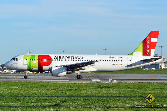 Airbus A320-214