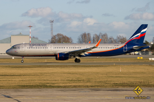 Airbus A321-211