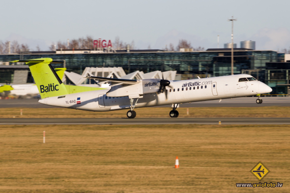 Bombardier DHC-8-402 Q400