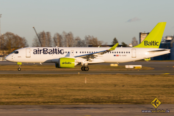 Airbus A220-300
