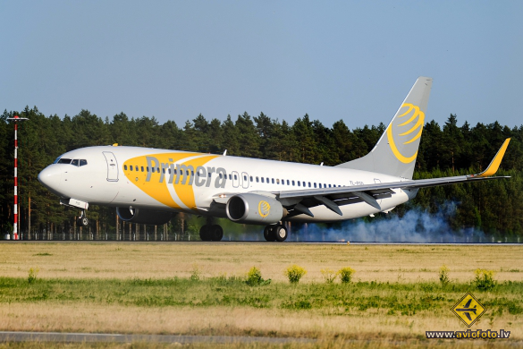 Boeing 737-86N