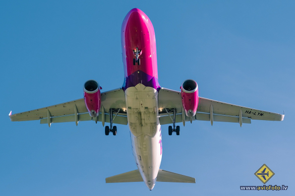 Airbus A320-232