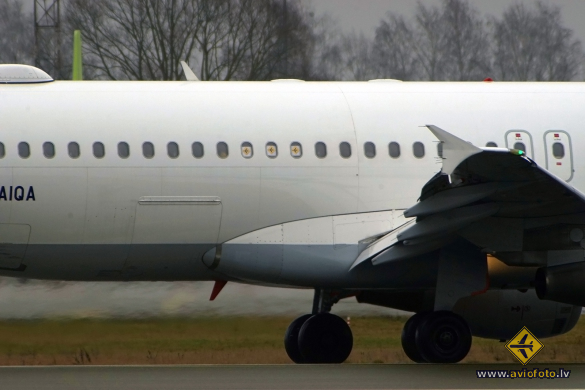Airbus A320-211