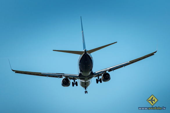 Boeing 737-8AS
