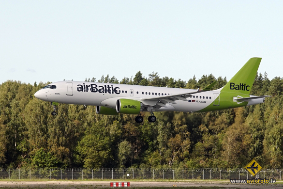 Airbus A220-300