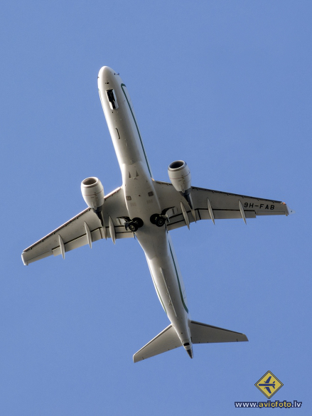 Embraer Lineage 1000 (ERJ-190-100ECJ)