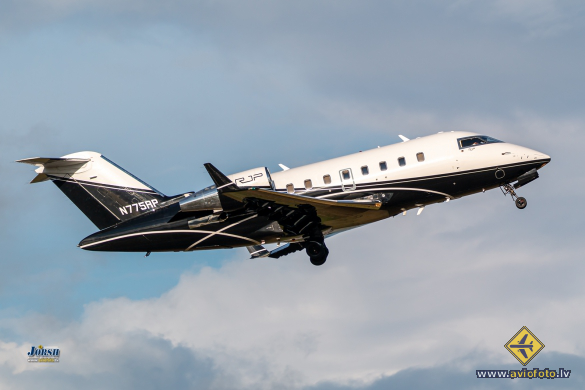 Bombardier Challenger 605 (CL-600-2B16)